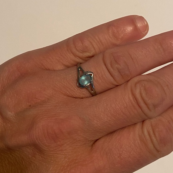 💙LIGHT BLUE GEM STERLING SILVER RING💙  NWT - Picture 3 of 5
